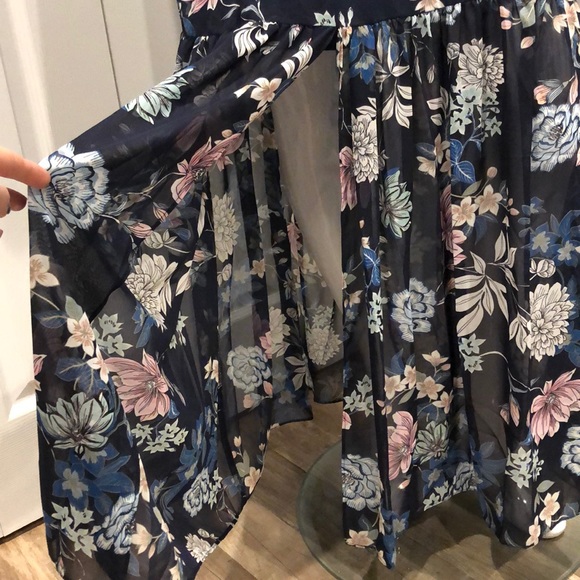 NWOT SIZE 4 floral maxi dress - Picture 5 of 8